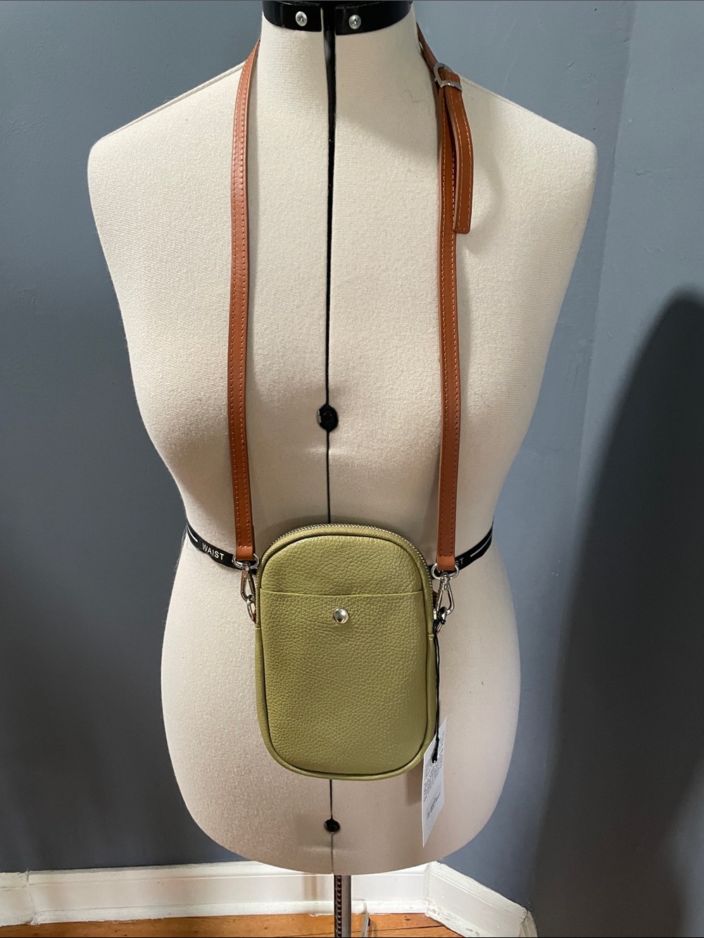 Divina Firenze Olive Pebbled Leather Crossbody with Tan Strap One Size NWT - Picture 3 of 5
